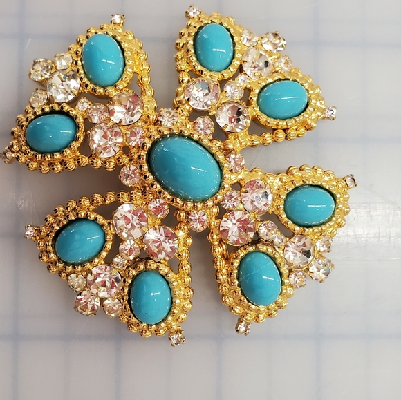 Vintage  KJL   RARE Turquoise Gold Belt/pendent - Picture 5 of 12